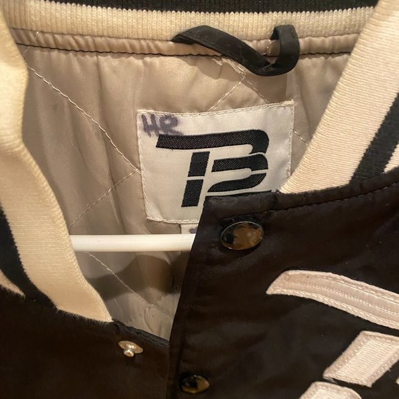 Limited Edition Tom Brady (TB12) Quilted Bomber Jacket - Picture 3 of 4